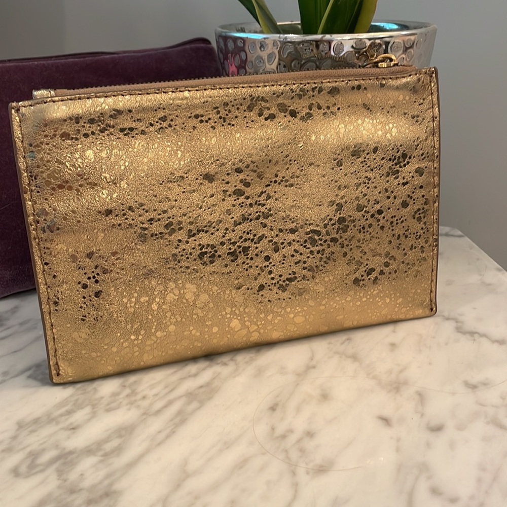 J Crew Metallic Gold Leather Clutch- EUC - Picture 2 of 12